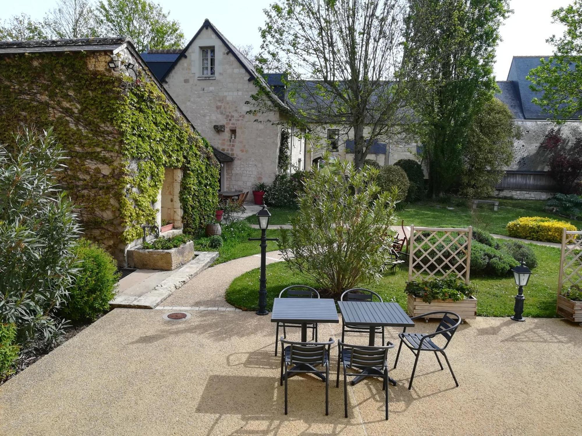 Chinon Manoir De L'Abbaye Bed and Breakfast Seuilly Buitenkant foto